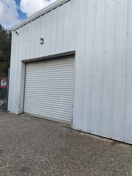 More Photos Of 3500 N Palafox St, Pensacola Showroom For Lease