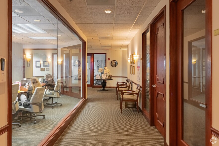 More Photos Of 2500 N Military Trl, Boca Raton Office For Lease