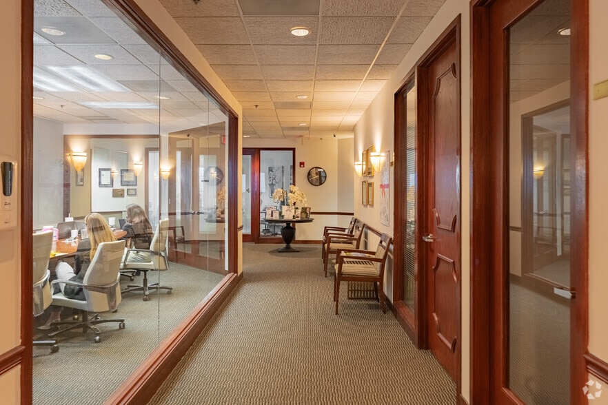 More Photos Of 2500 N Military Trl, Boca Raton Office For Lease