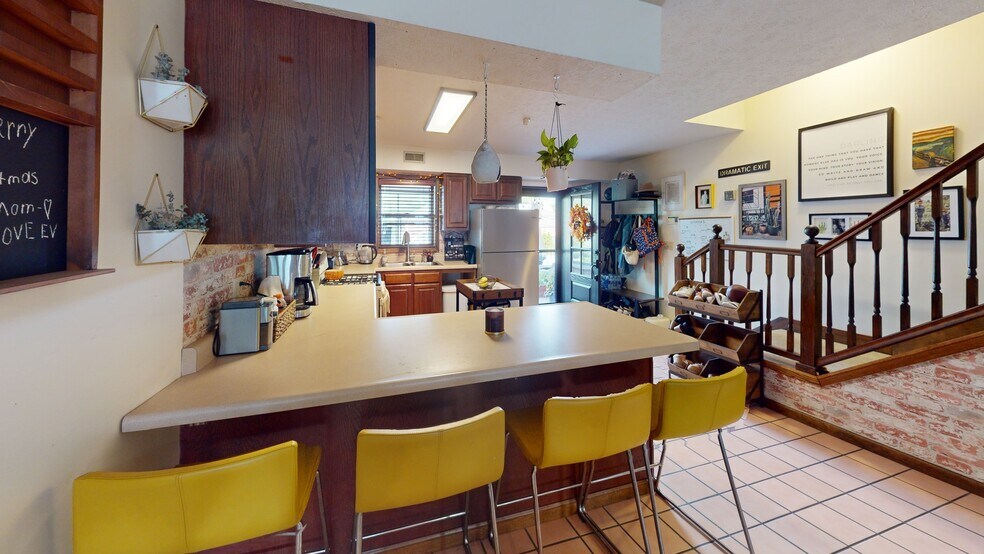 More Photos Of 816 Main St, Lafayette Storefront Retail Residential For Sale