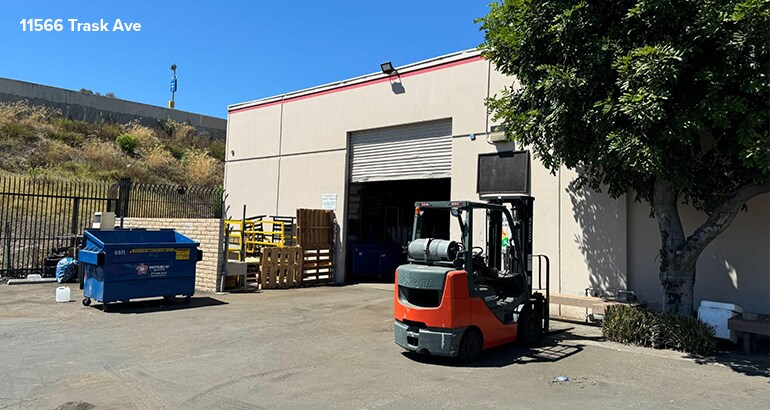 More Photos Of 13512-13522 Newhope St, Garden Grove Industrial For Lease