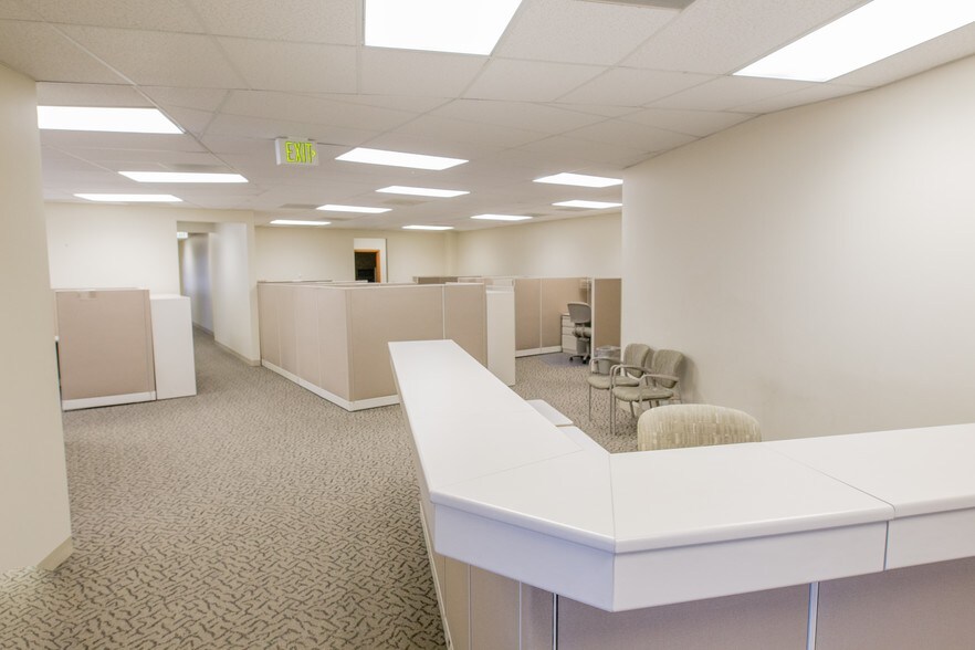 More Photos Of 1100 Country Hills Dr, Ogden Office For Lease