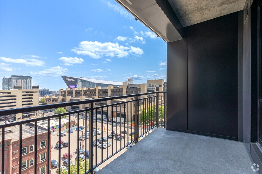 More Photos Of 615 S 8th St, Minneapolis Apartments For Lease