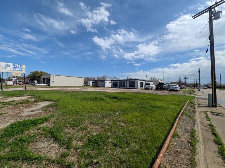 More Photos Of 1204 K Ave, Plano Storefront Retail Office For Lease