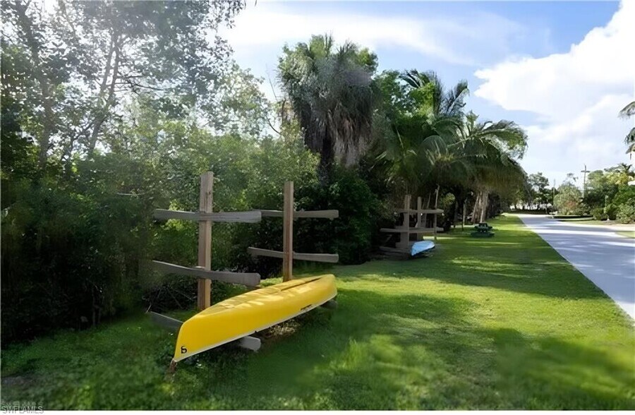 More Photos Of 726 Park ave, Naples Multifamily For Sale