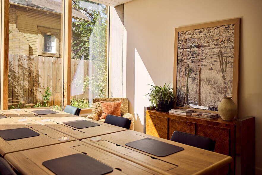 More Photos Of 1515 E Cesar Chavez St, Austin Coworking Space