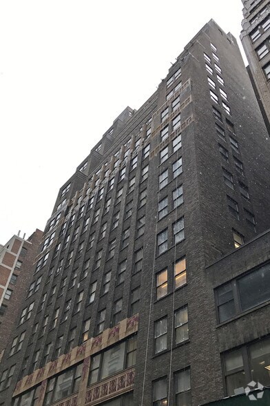 More Photos Of 42 W 39th St, New York Office For Lease