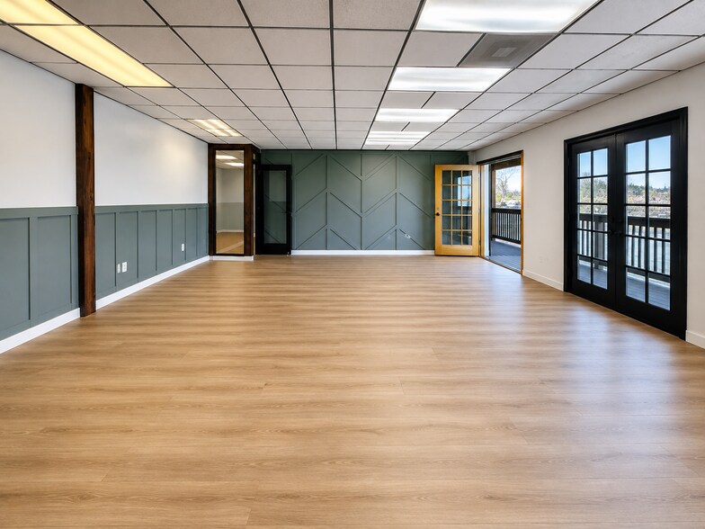 More Photos Of 110 Civic Center Dr, Vista Office For Lease