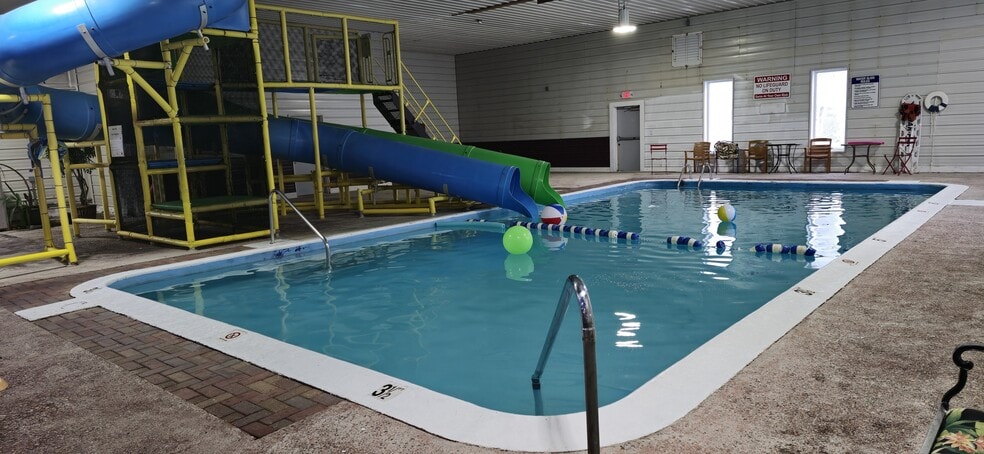 More Photos Of 3111 N US 23, Oscoda Hotel For Sale