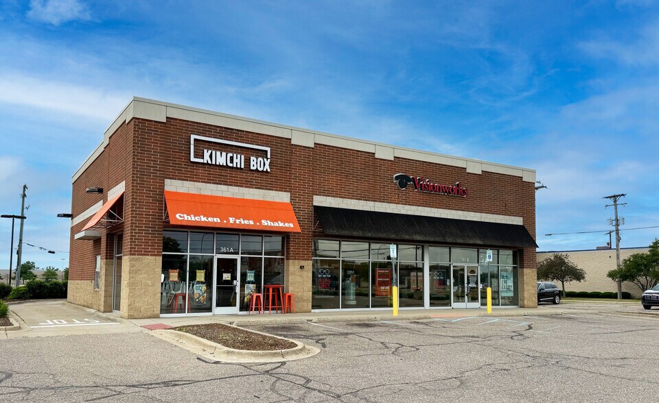 Primary Photo Of 361 W 14 Mile Rd, Madison Heights Storefront For Lease