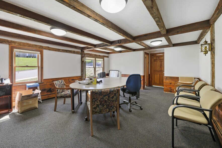 More Photos Of 406 Main St, Great Barrington Office Residential For Lease