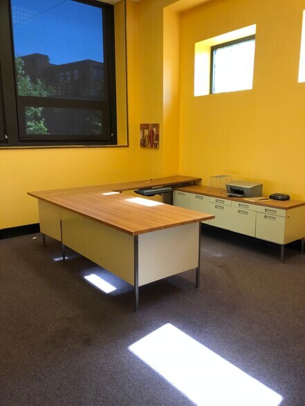 More Photos Of 402 Chandler St, Jamestown Manufacturing For Lease