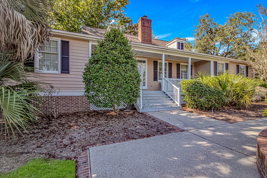 More Photos Of 955 Riverwood Dr, Murrells Inlet Office For Lease