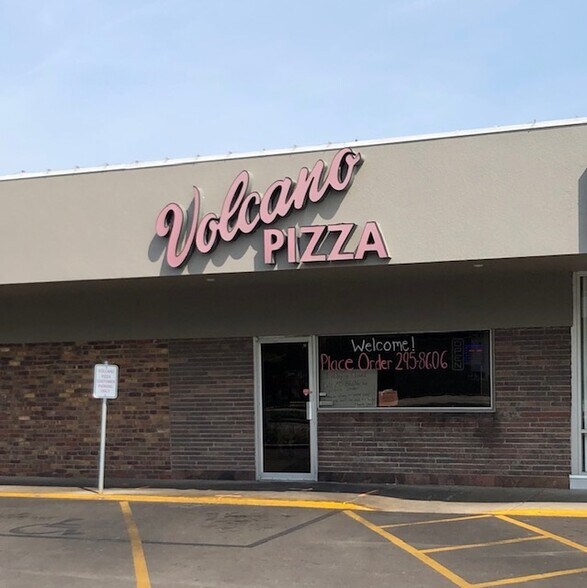 More Photos Of 111-190 Easy Shopping Pl, Elkhart Unknown For Lease