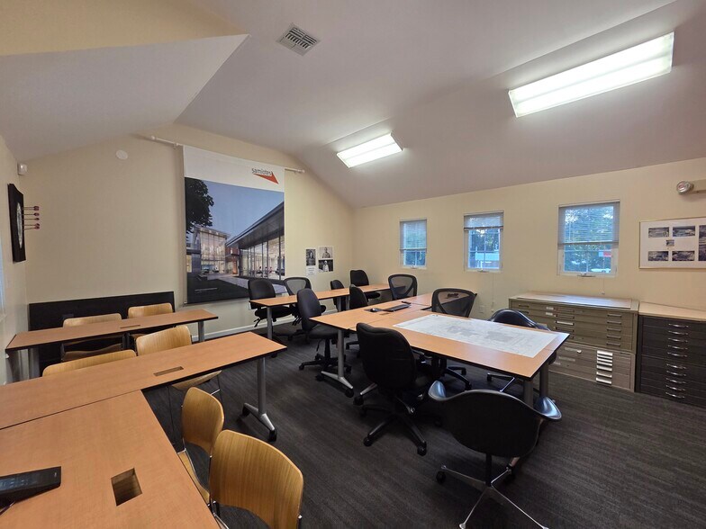 More Photos Of 20 A St, Framingham Office For Sale