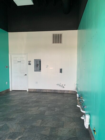 More Photos Of 4460 Keith St NW, Cleveland Freestanding For Sale