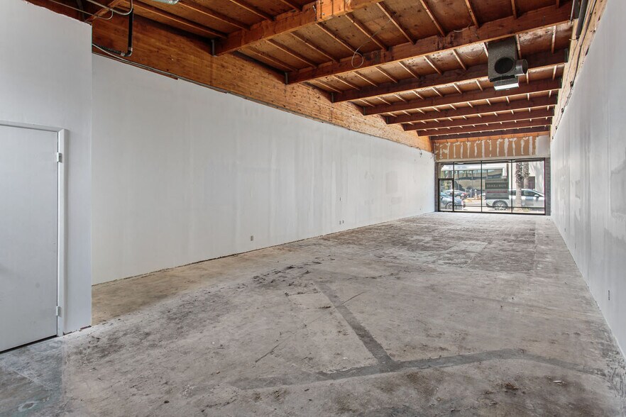 More Photos Of 1120-1132 Wilshire Blvd, Santa Monica Freestanding For Lease
