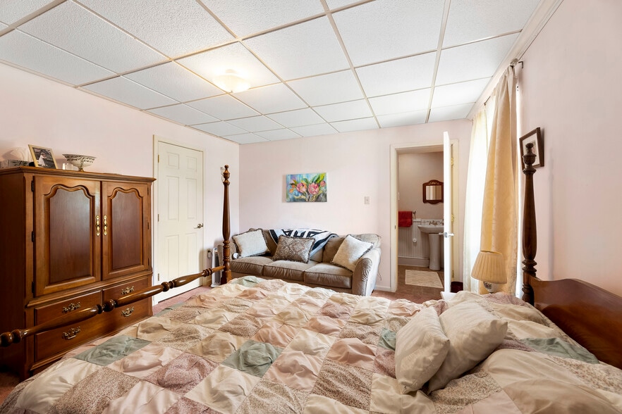 More Photos Of 2246 N Aspen St, Lincolnton Flex For Sale