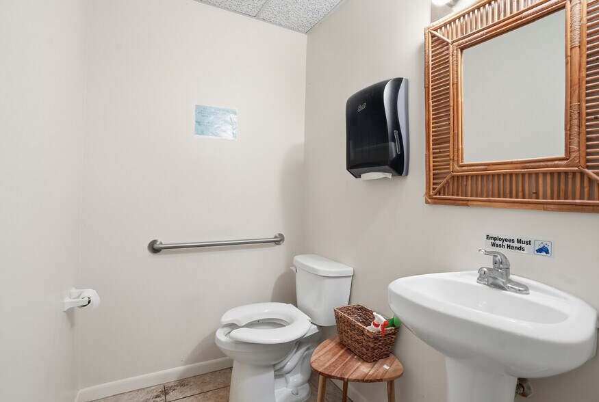 More Photos Of 908 S Fort Harrison Ave, Clearwater Office For Sale