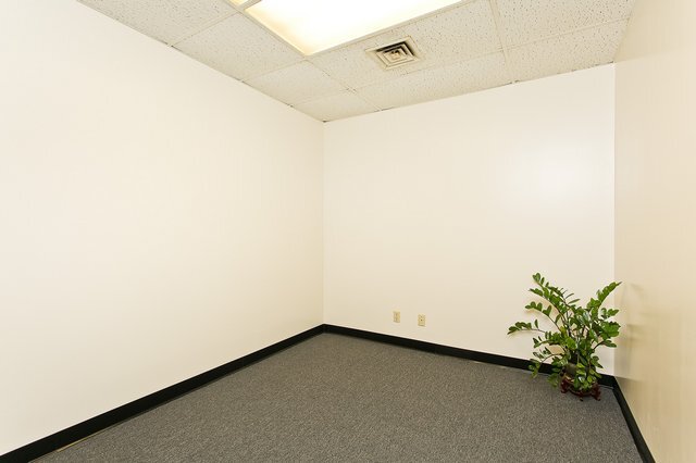 More Photos Of 444 Hobron Ln, Honolulu Coworking Space