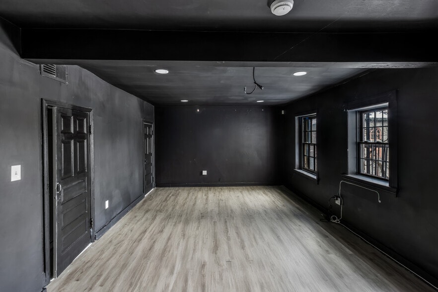 More Photos Of 2229 N Charles St, Baltimore Office For Lease