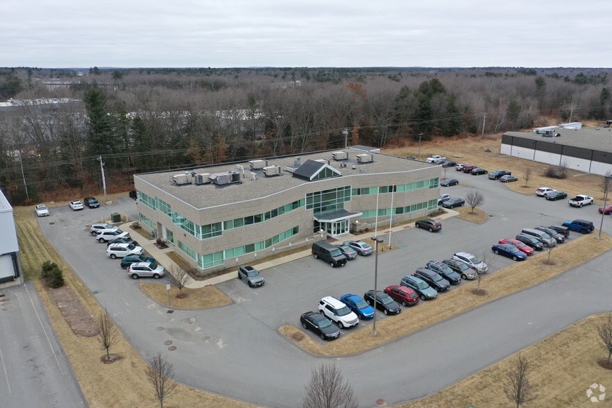 More Photos Of 540 Myles Standish Blvd, Taunton Office For Lease
