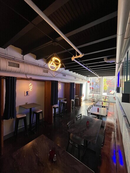 More Photos Of 1107 Jackson Ave E, Oxford Restaurant For Lease