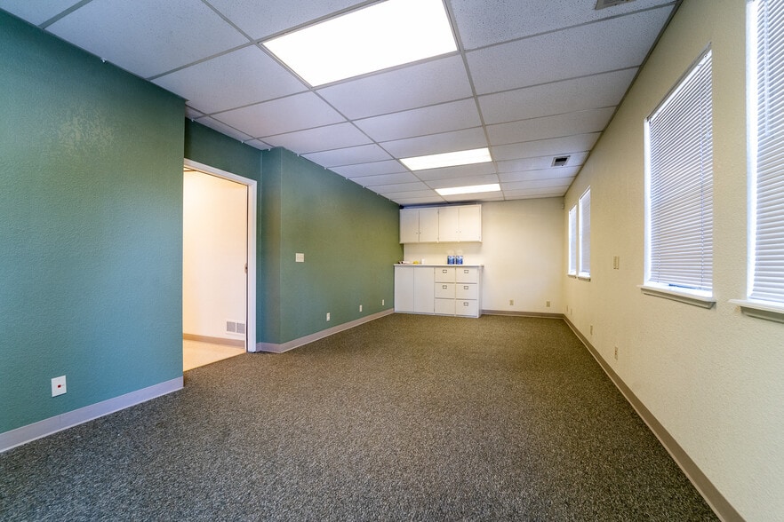 More Photos Of 1215 Plumas St, Yuba City Medical For Lease