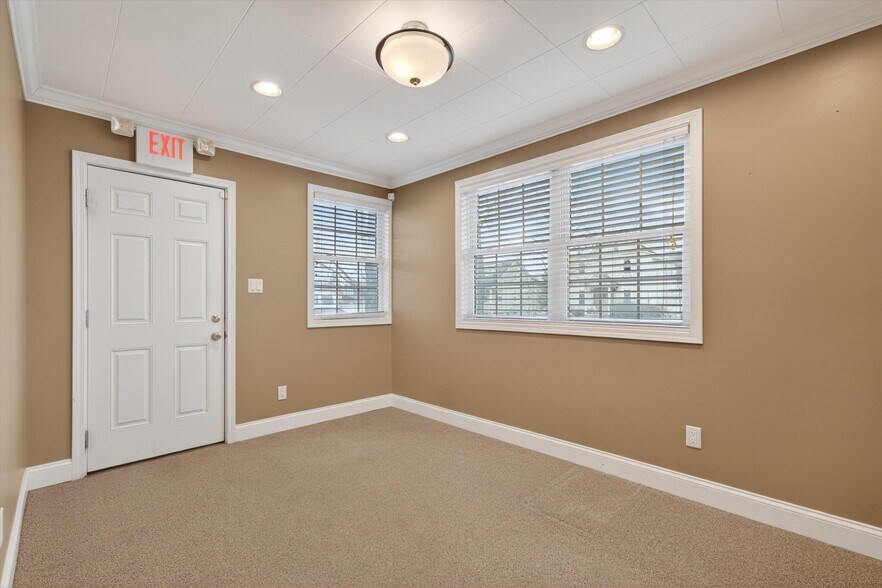 More Photos Of 201 Homestead Ave, Maybrook Office For Sale