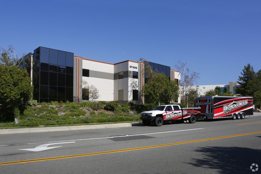 More Photos Of 27430 Bostik Ct, Temecula Warehouse For Lease