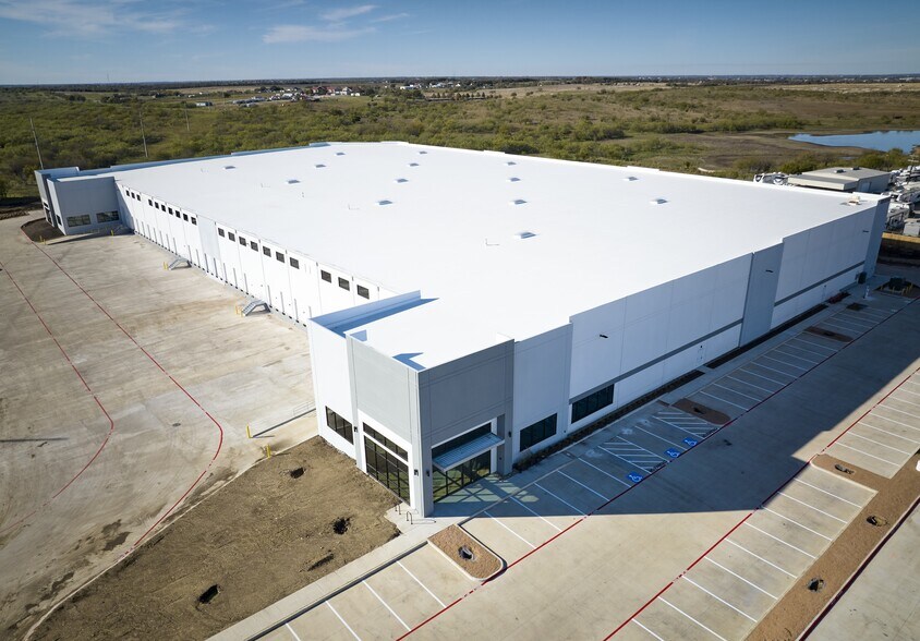 More Photos Of 6901 N Interstate 35, Denton Unknown For Lease