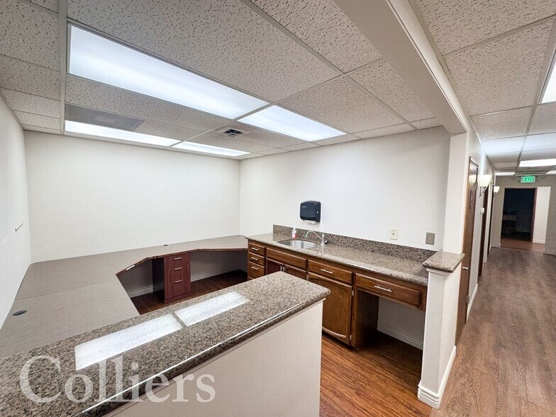 More Photos Of 404 E Elm St, Caldwell Medical For Sale