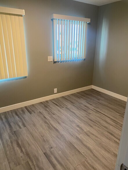More Photos Of 405 W Broadway, Glendale Apartments For Sale