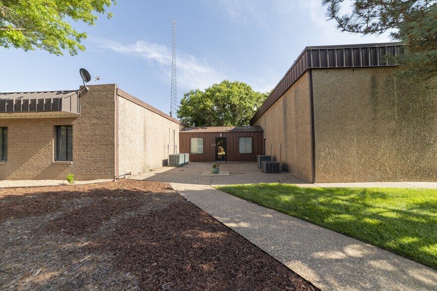 More Photos Of 701 N Price Rd, Pampa Medical For Lease