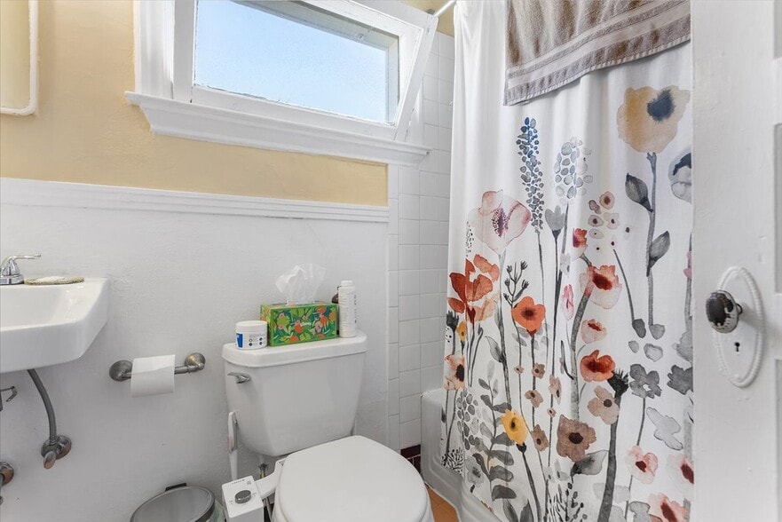 More Photos Of 3110 California St, Berkeley Multifamily For Sale