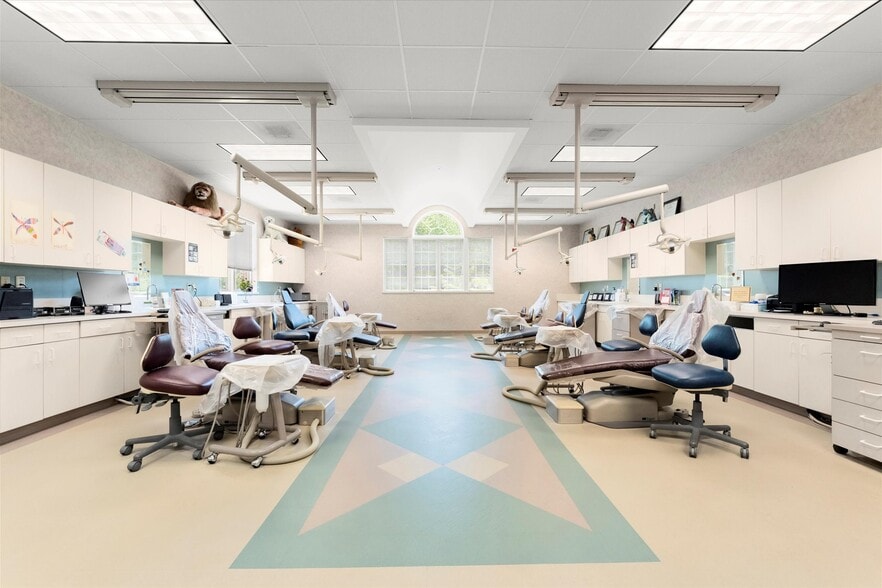 More Photos Of 1146 N New Hope Rd, Gastonia Medical For Lease