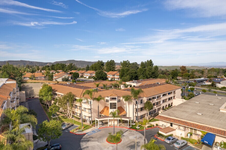More Photos Of 24300 El Toro Rd, Laguna Woods Assisted Living For Lease