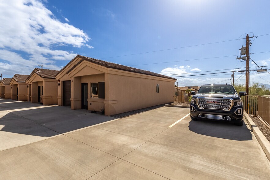 More Photos Of 2786 McCulloch N blvd, Lake Havasu City Multifamily For Sale