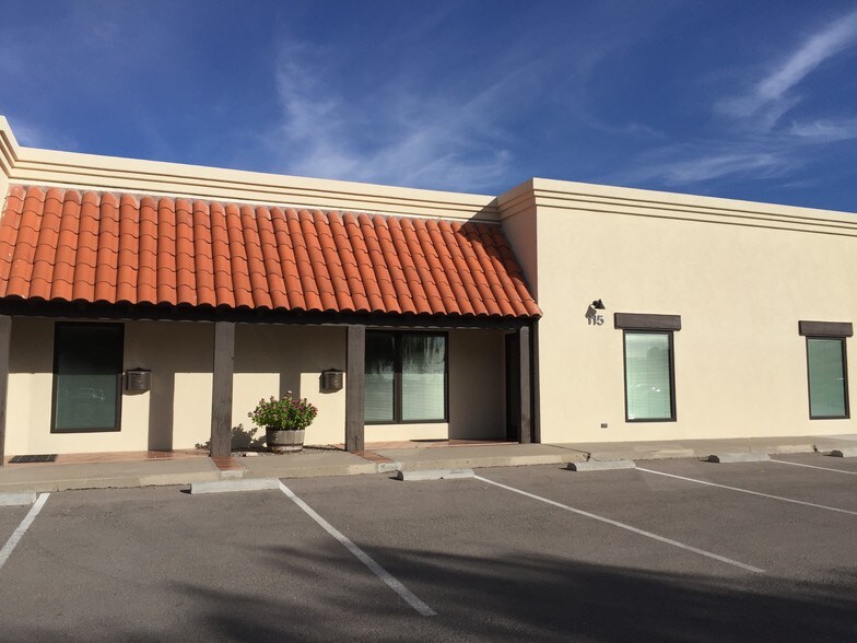 7100 Westwind Dr, El Paso, TX 79912 Medical For Sale