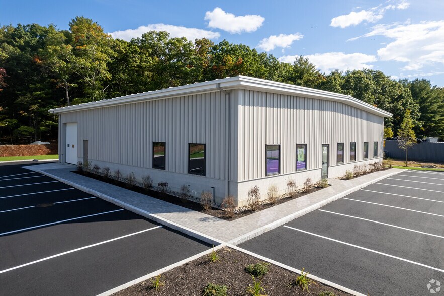 More Photos Of 98 Airport Blvd, Marlborough Warehouse For Sale