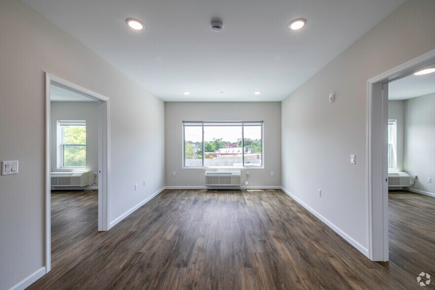More Photos Of 313-315 Lake St, Newark Apartments For Sale