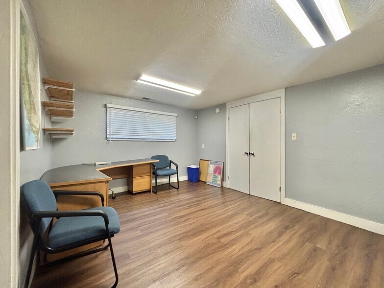 More Photos Of 1605 Capitola Rd, Santa Cruz Office For Lease