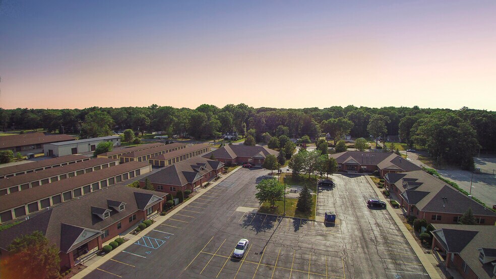 More Photos Of 2720 Centennial Rd, Toledo Office For Sale