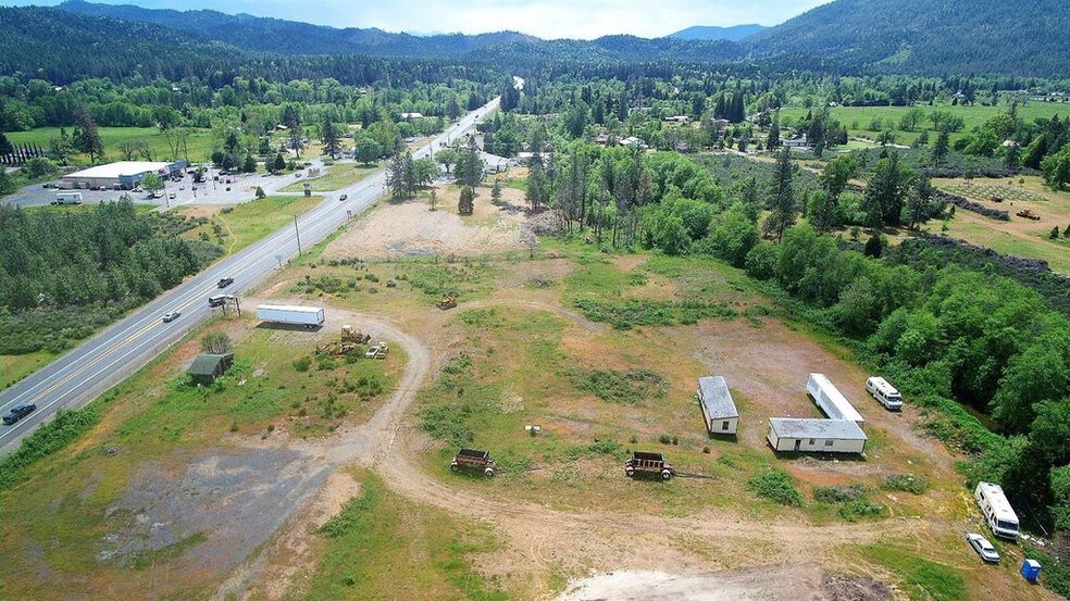 More Photos Of 18264 Redwood Hwy, Selma Land For Sale