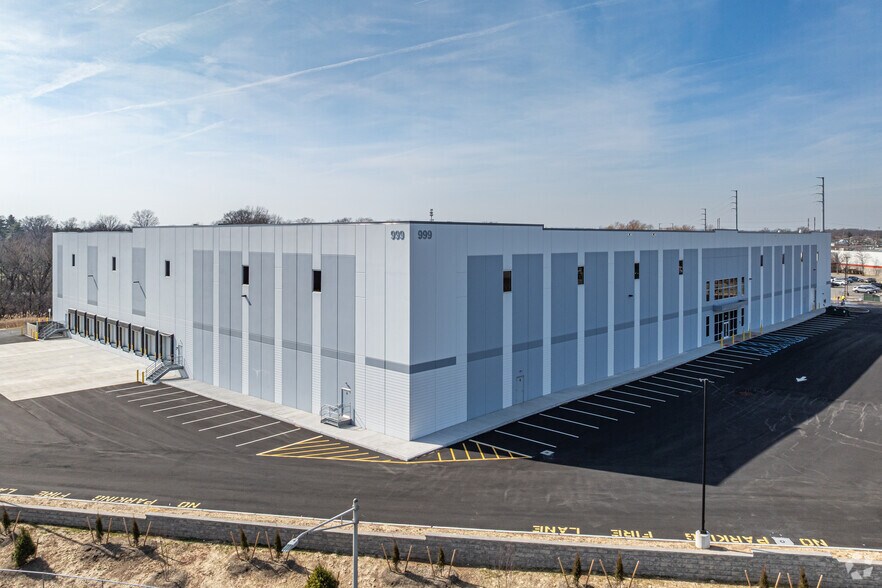 Primary Photo Of 999 E Edgar Rd, Linden Warehouse For Lease