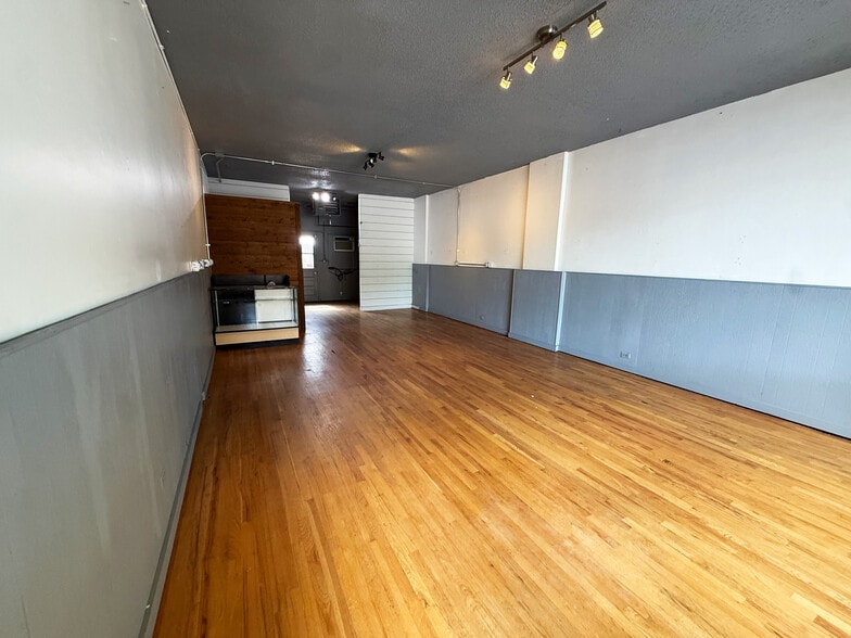 More Photos Of 2375-2395 S Downing St, Denver Freestanding For Lease