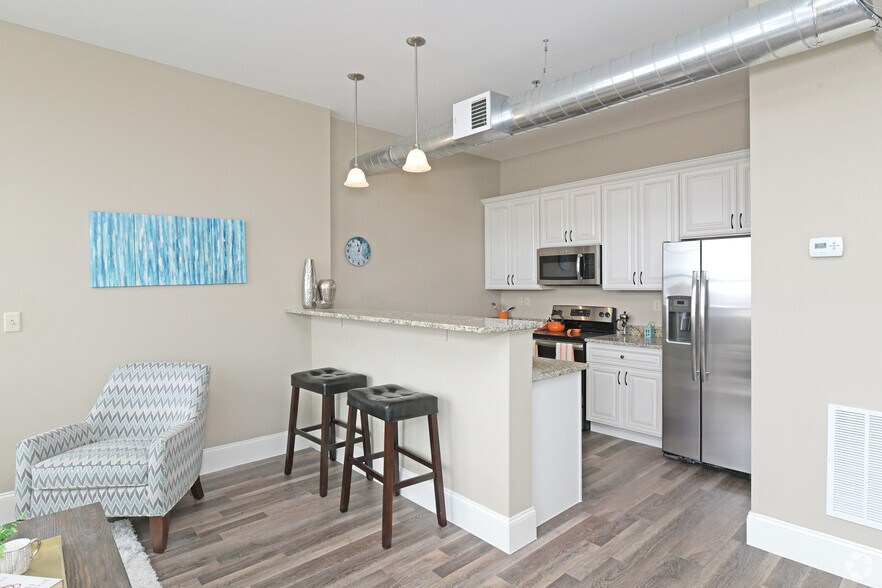 More Photos Of 99 Main St, Warren Apartments For Lease