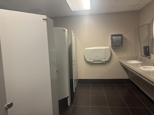 More Photos Of 1-7 N Broadway, Edmond Office For Sale