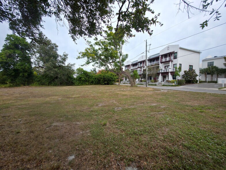 More Photos Of 958 Howard Ave, Dunedin Land For Sale