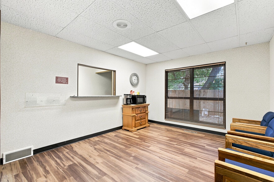 More Photos Of 40 S 6th Ave, Brighton Medical For Lease